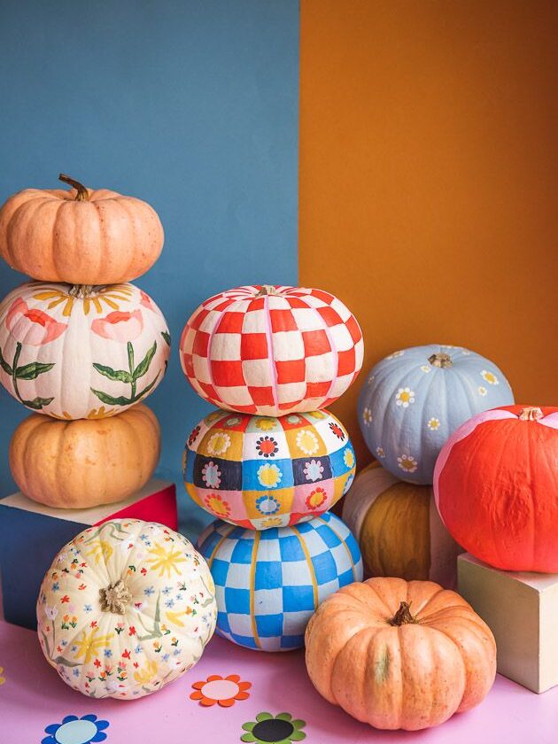 small pumpkin painting ideas cottagecore