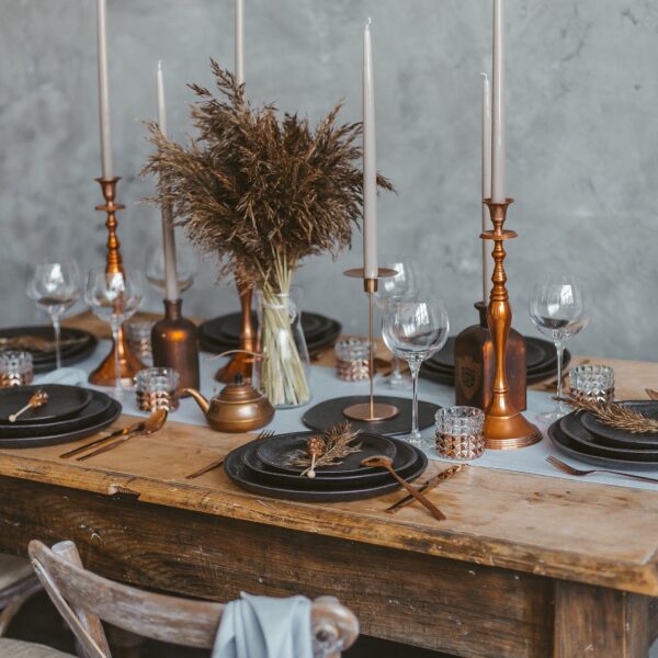 20 Stunning Tablescapes to Try This Fall