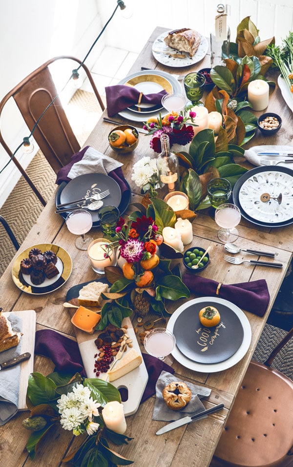 Thanksgiving tablescape ideas magnolia leaves