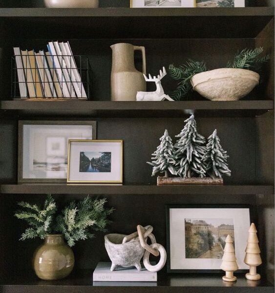 11 Genius Christmas Shelf Decor Ideas to Inspire You