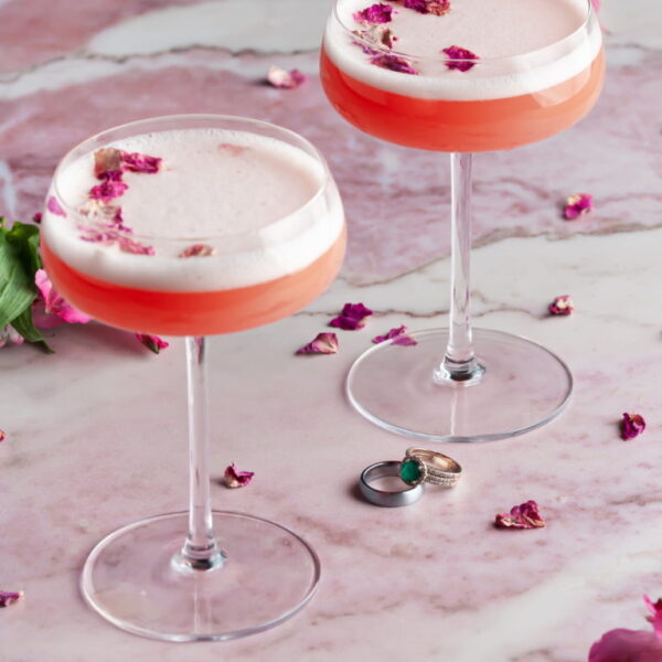 15 Romantic Valentine’s Day Cocktails You Need to Try