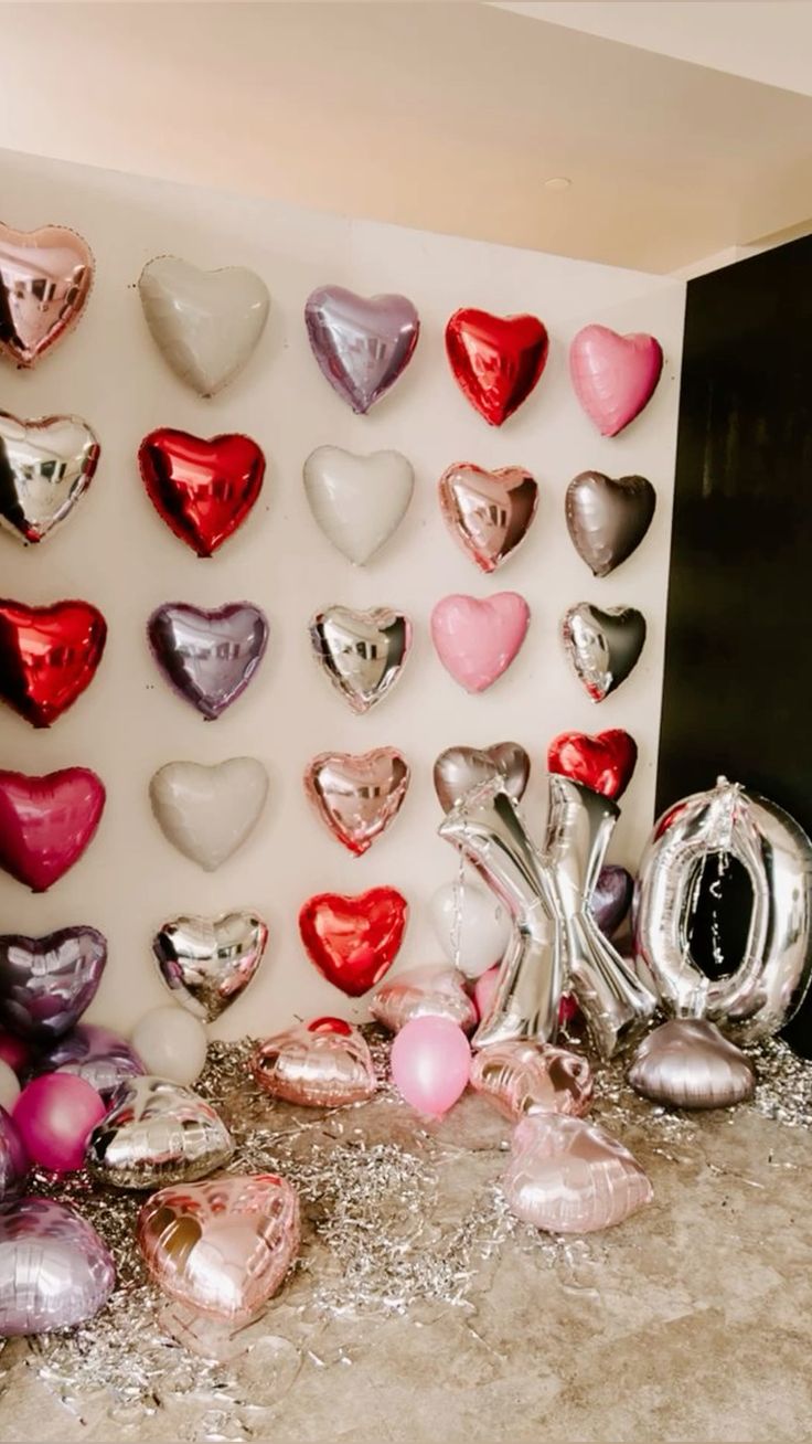 15 Ideas for Valentine's Day Decorations to Copy Now - Lucky Girl Living