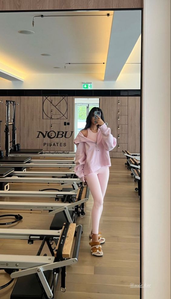 pilates outfits all pink
