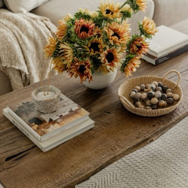 19 Fall Coffee Table Decor Ideas That Look Amazing