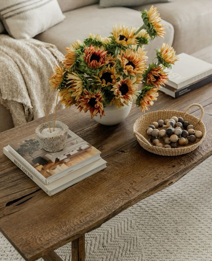 fall coffee table decor